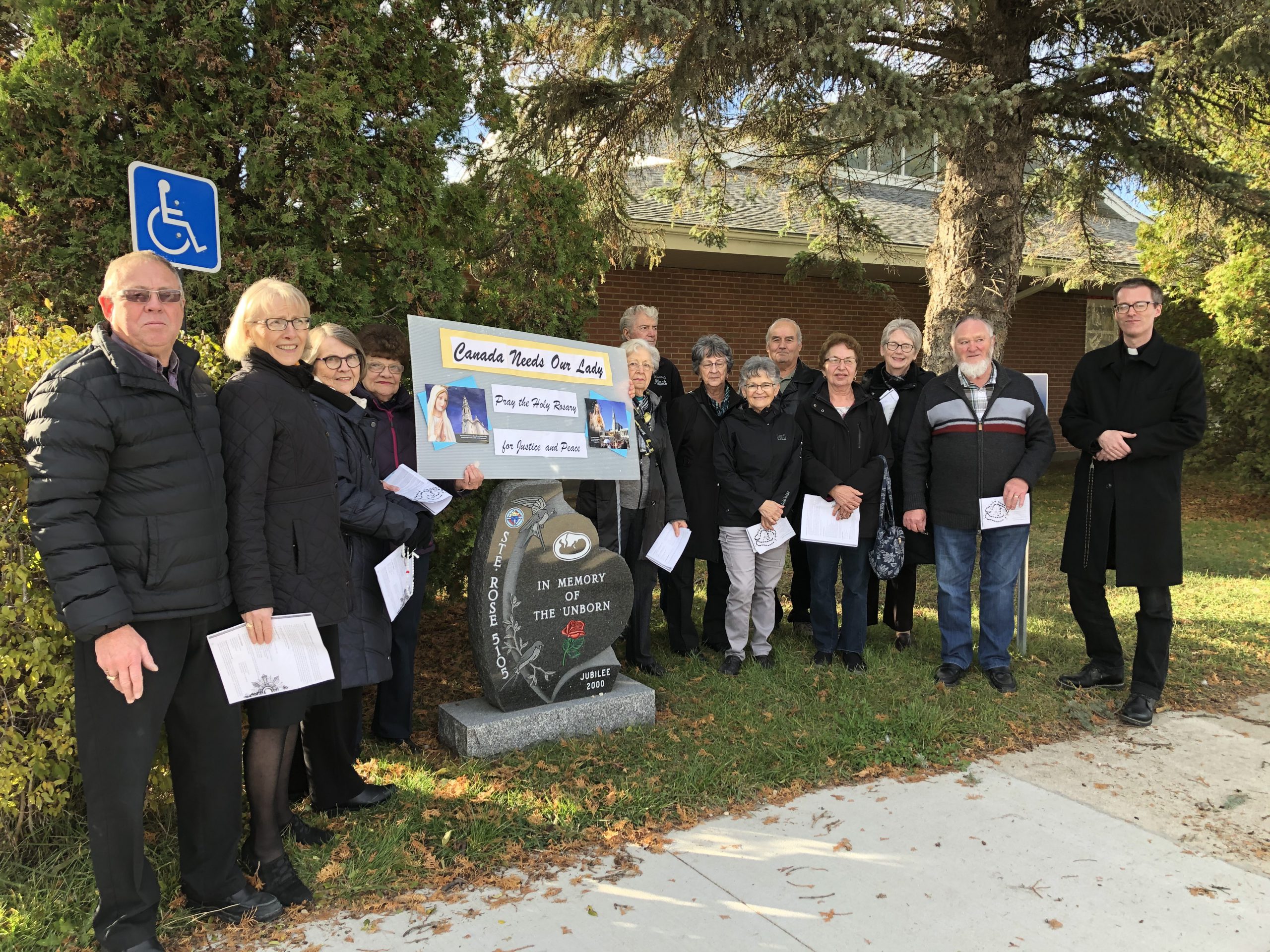 ste-rose-du-lac-mb-le-canada-a-besoin-de-la-sainte-vierge